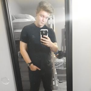 Meet your Posher, Daniel